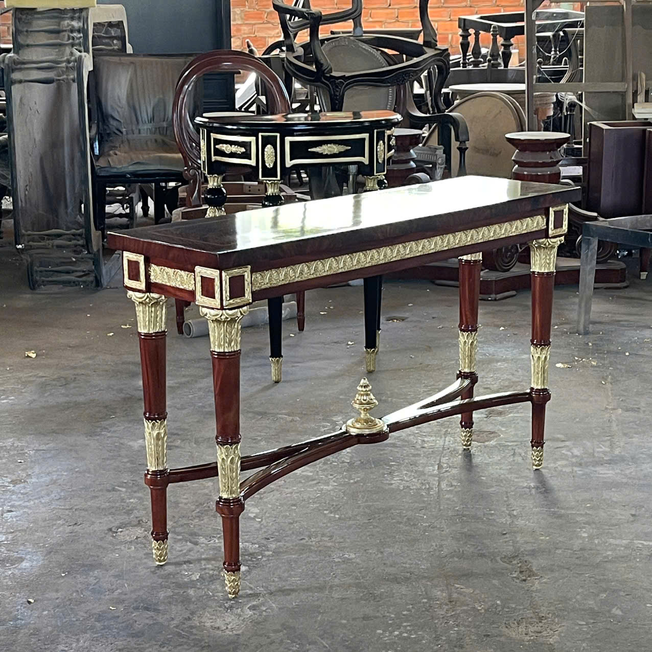 Bàn console cổ điển Wellington phong cách Ý - Mariner